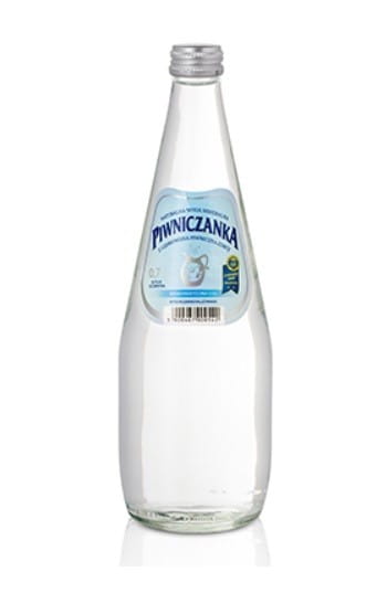 Natuurlijk mineraalwater, laag verzadigd met CO2, 750 ml PIWNICZANKA
